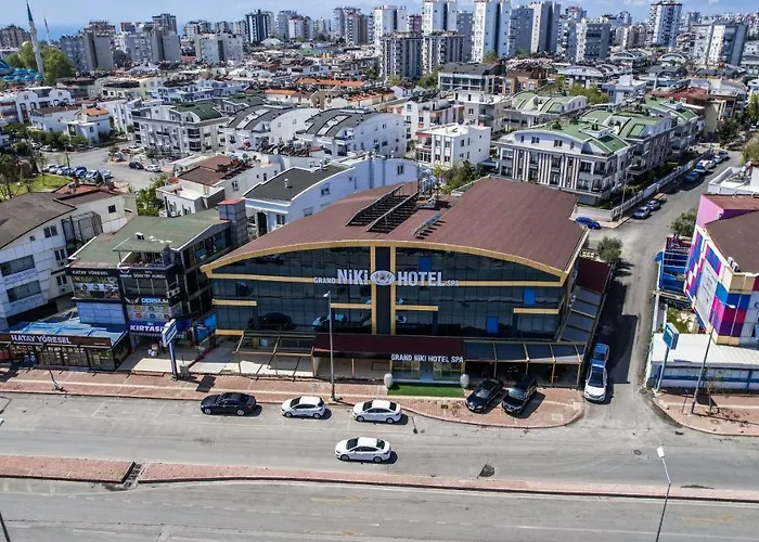 Grand Niki Hotel & Spa